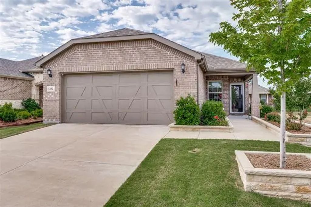 1232 Bright Stars Drive, Little Elm