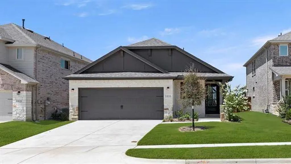 1416 Martingale Lane, Forney