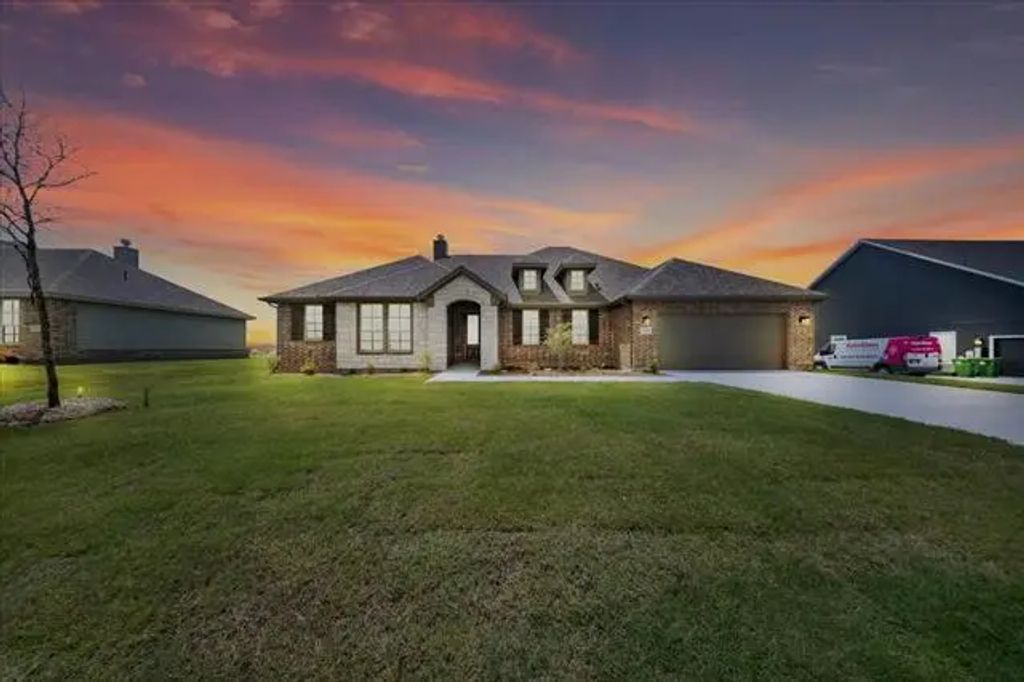 155 Clear Creek Lane, New Fairview