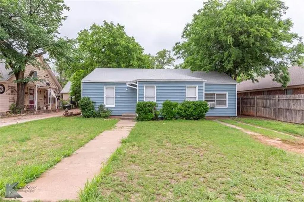 3141 S 4th Street, Abilene