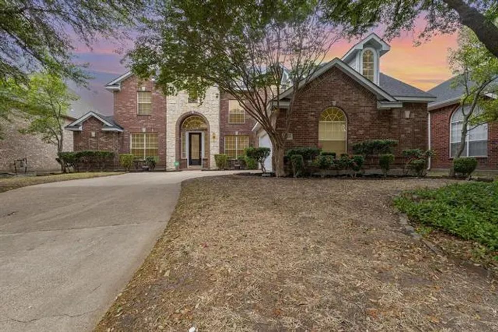 9213 Royal Burgess Drive, Rowlett