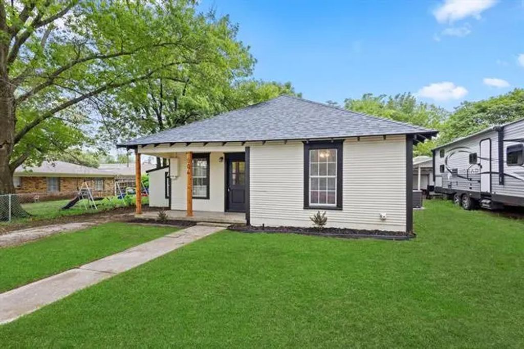 304 Otis Street, Whitesboro