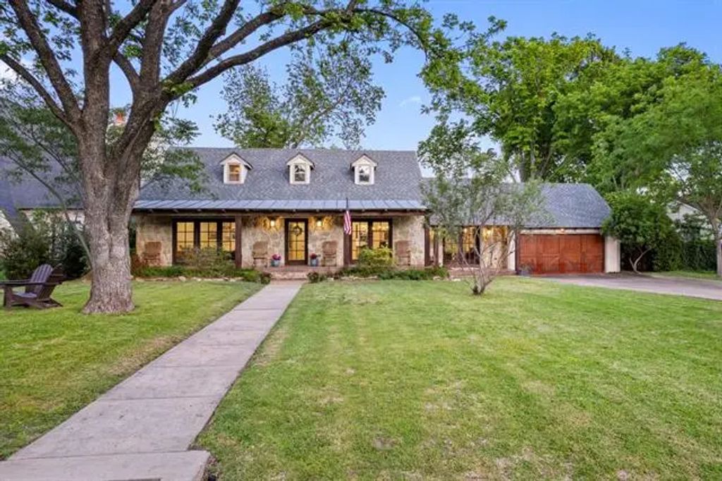 8438 San Benito Way, Dallas