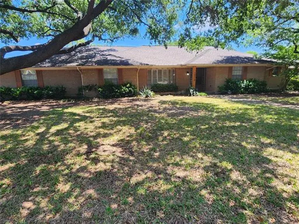 10318 Pensive Drive, Dallas