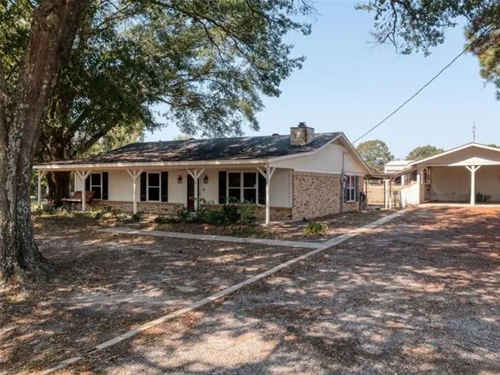 17942 County Road 435, Lindale