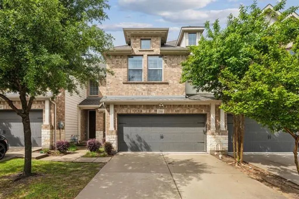 2321 Molly Lane, Plano