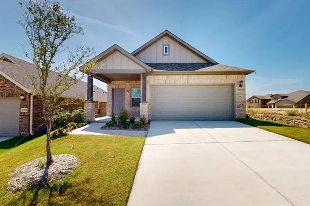 2504 Heeler Drive, Mesquite