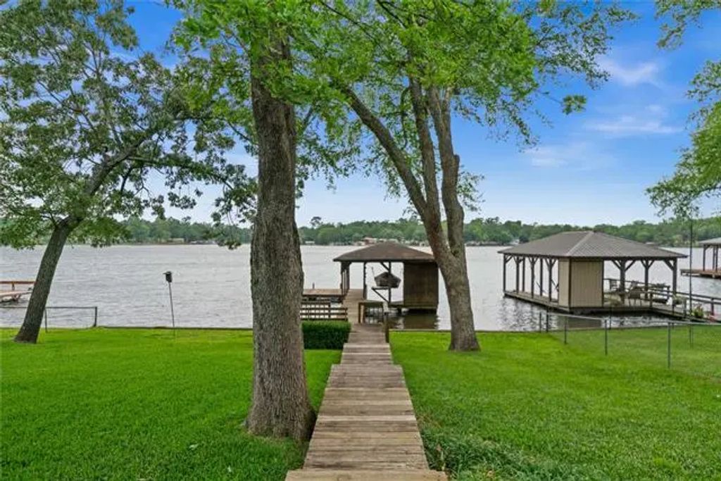 227 Callender Lake Drive, Murchison
