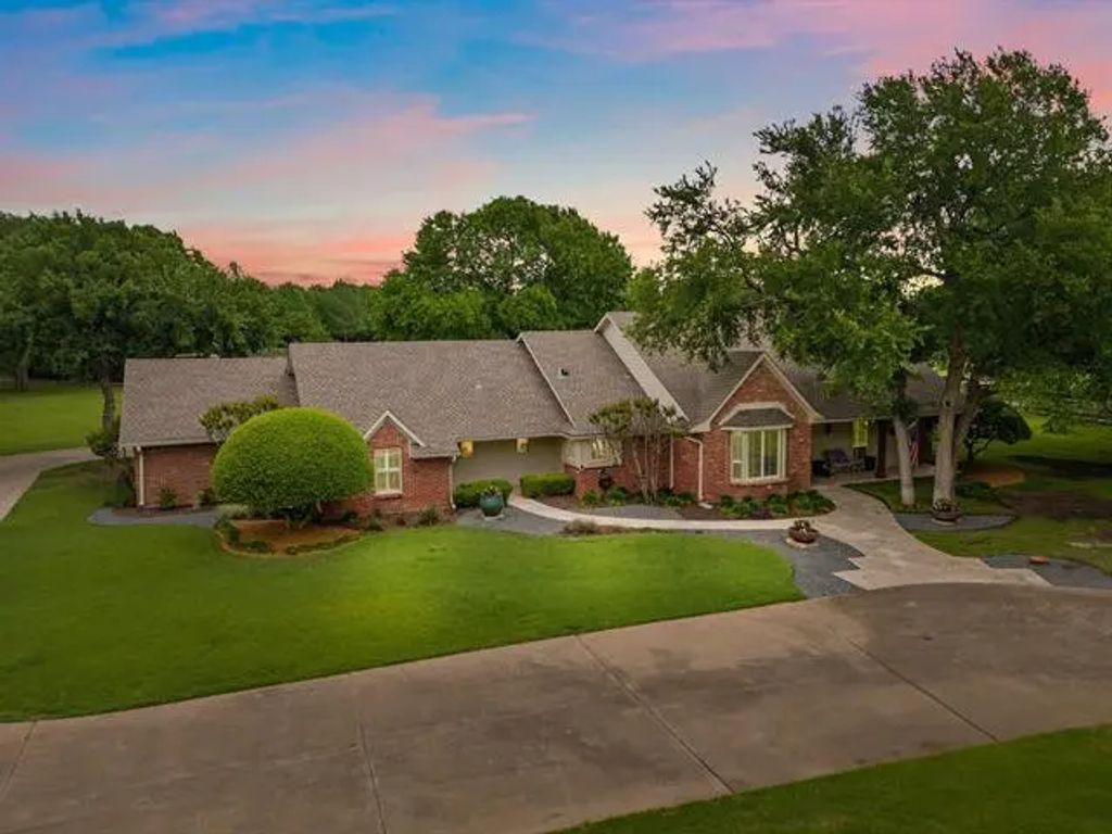 4401 Shadywood, McKinney