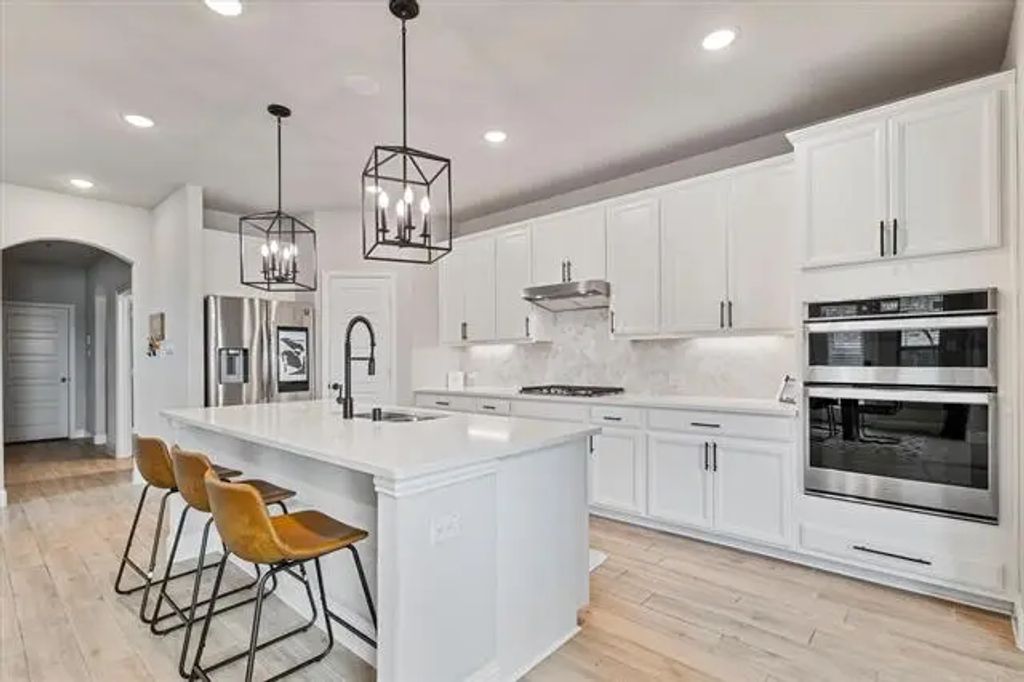 7100 Dandelion Drive, Little Elm