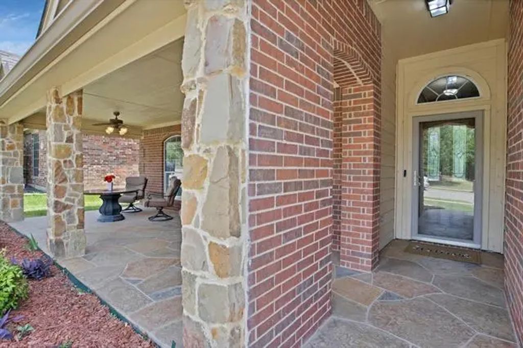 1116 Linden Drive, Burleson