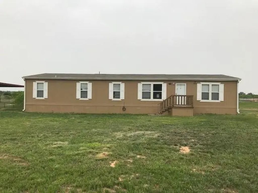399 County Road 4791, Boyd