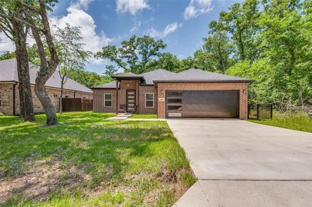 109 Dogwood Drive, Trinidad