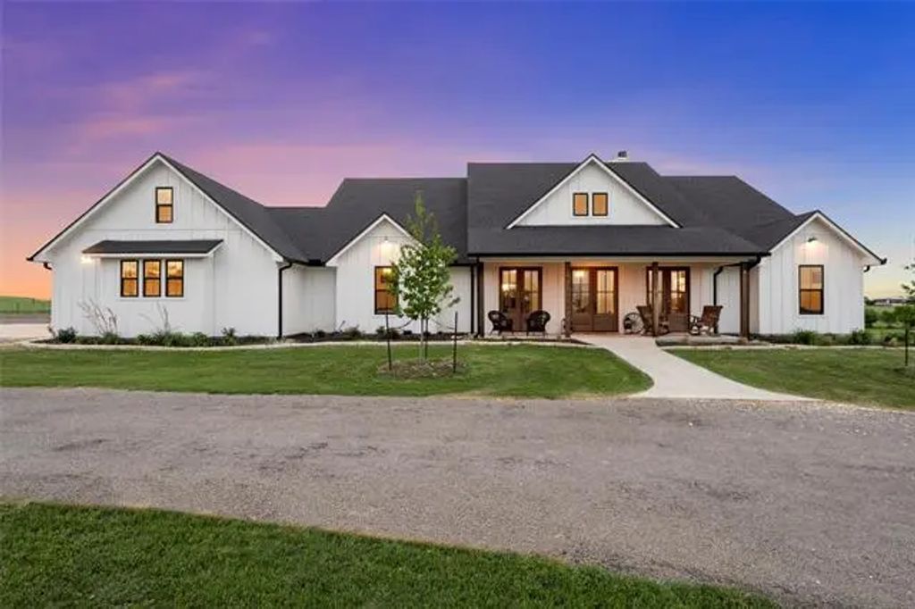 688 Pleasant Run Road, Crawford