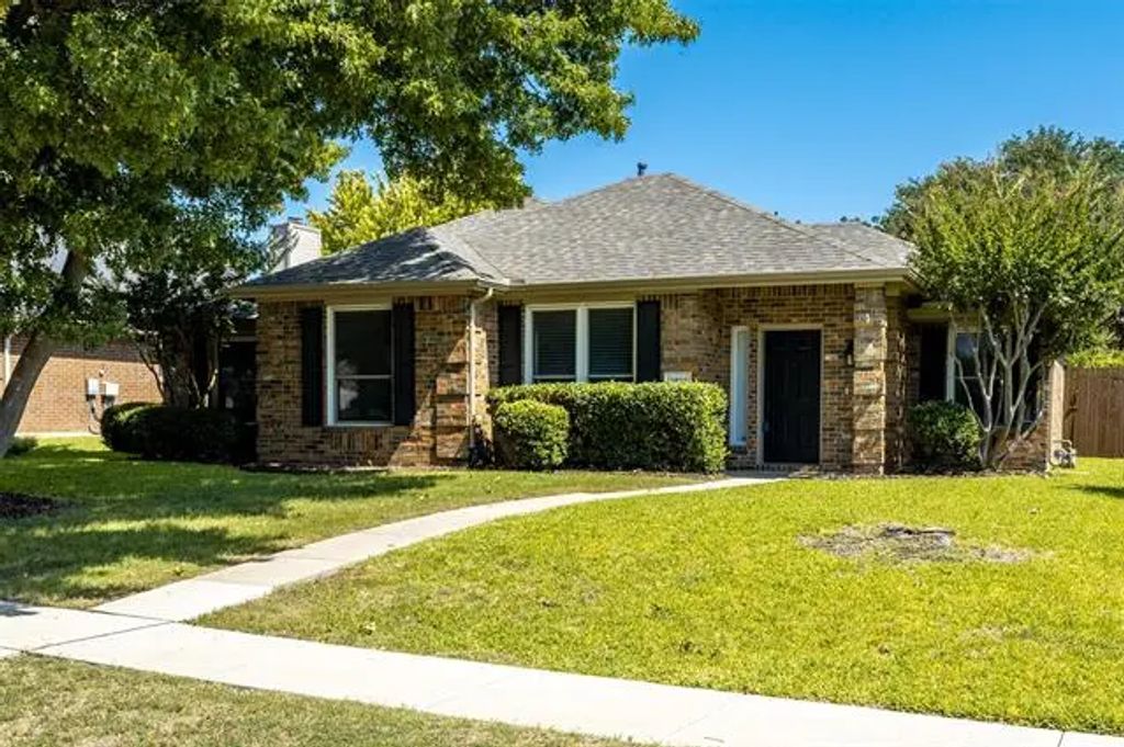 11916 Canoe Road, Frisco