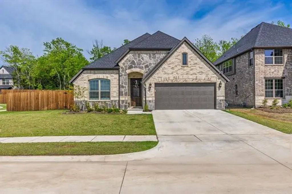 305 Cherbury Grove, Greenville