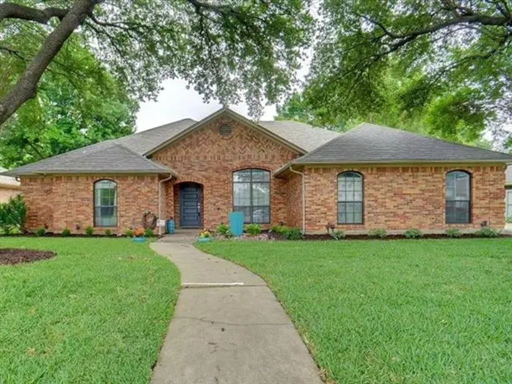 1428 Oxford Lane, Denton