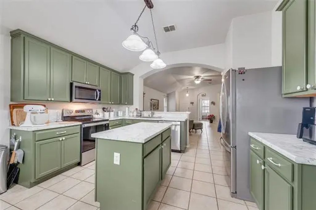 1002 Fredonia Drive, Forney
