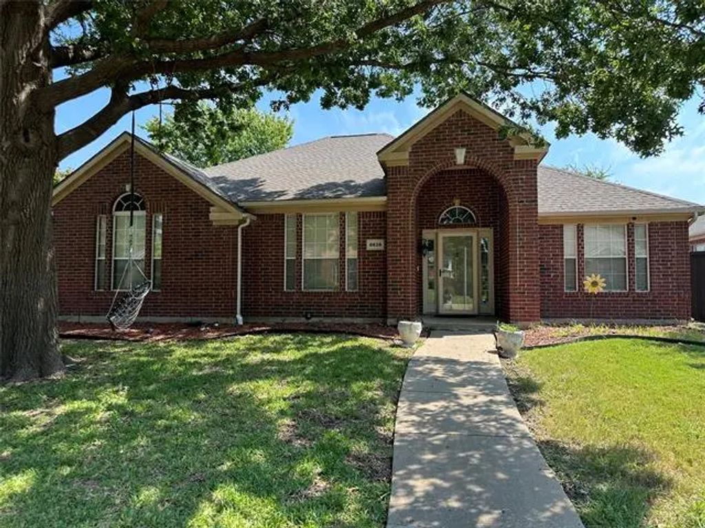 8828 Clear Sky Drive, Plano