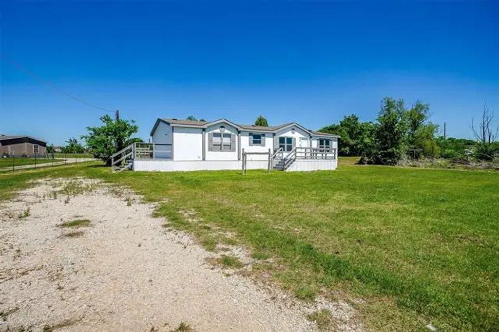 143 Carter Hills Lane, Weatherford