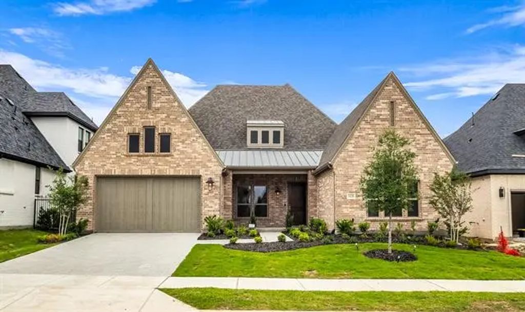 3420 Alysheba Way, Celina