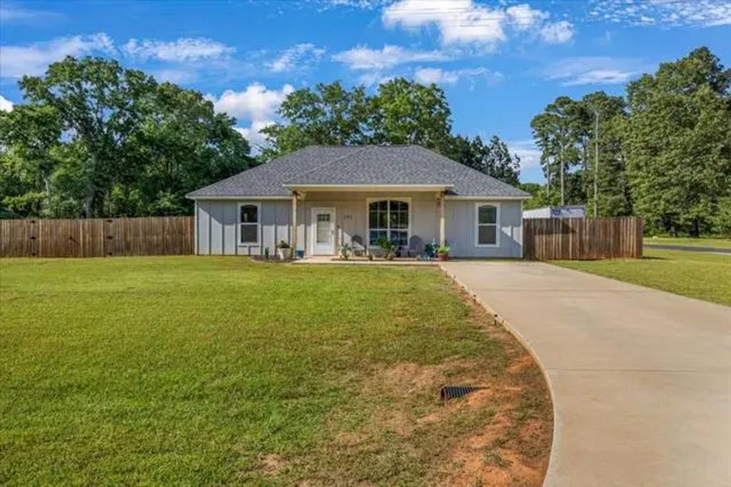 193 County Road 3524, Bullard