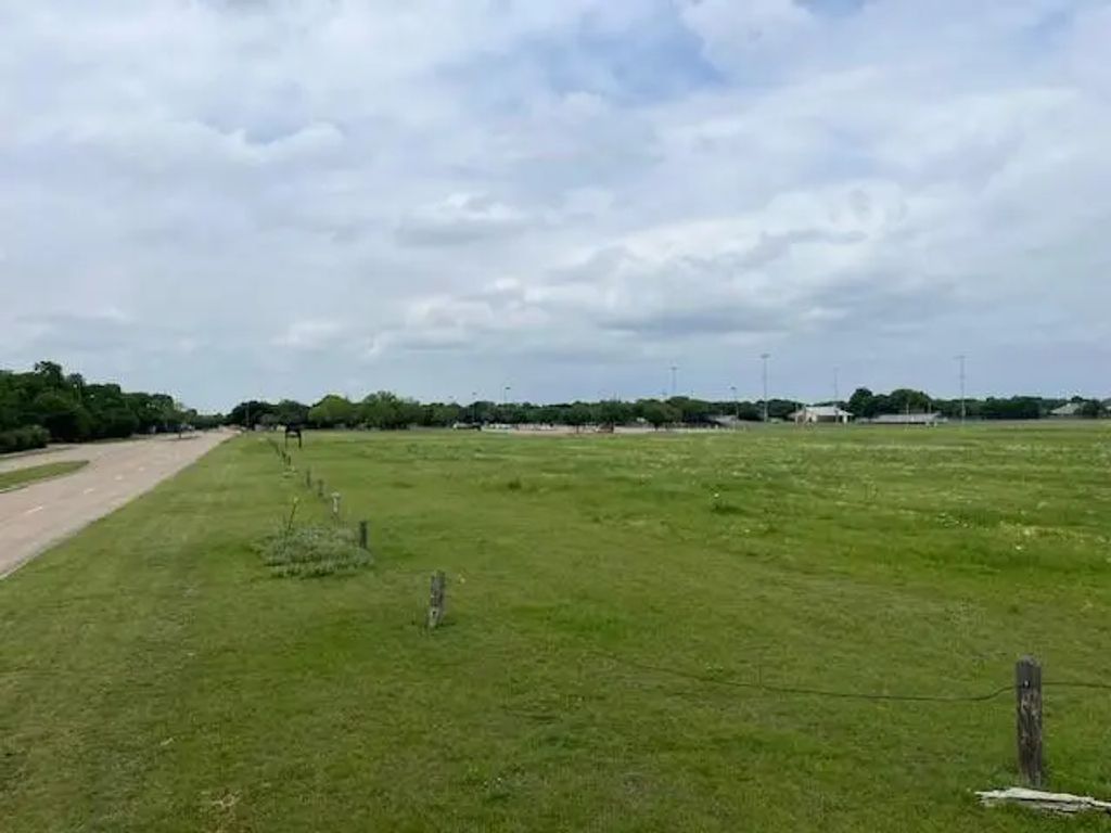 5125 Robinson Road, Grand Prairie