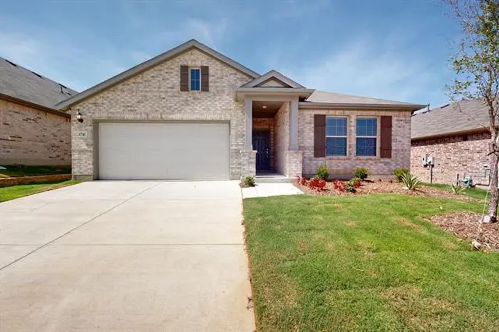 1741 Foliage Drive, Fort Worth