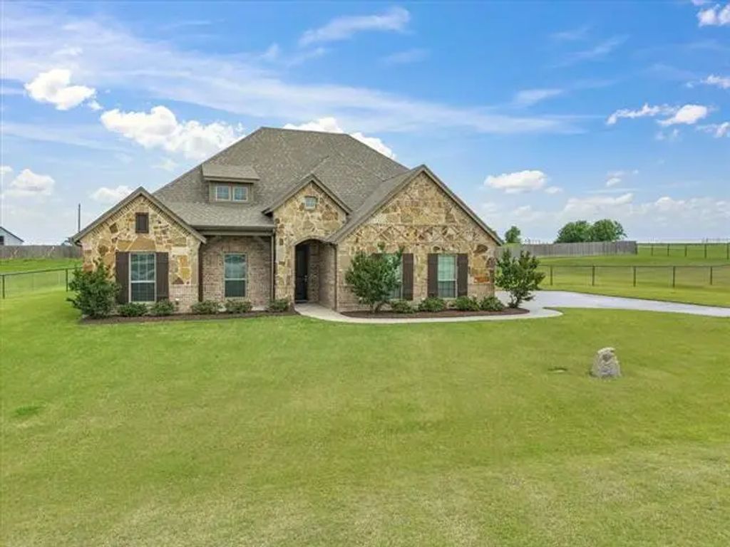 7221 Spring Ranch Court, Godley