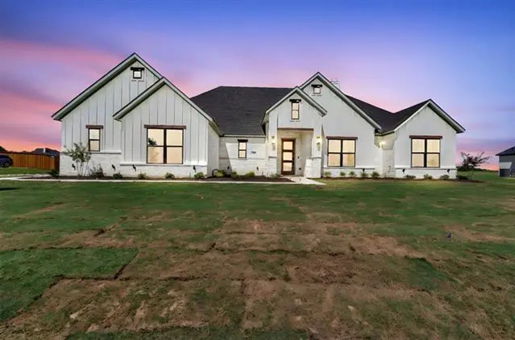 510 Olson Road, Waxahachie