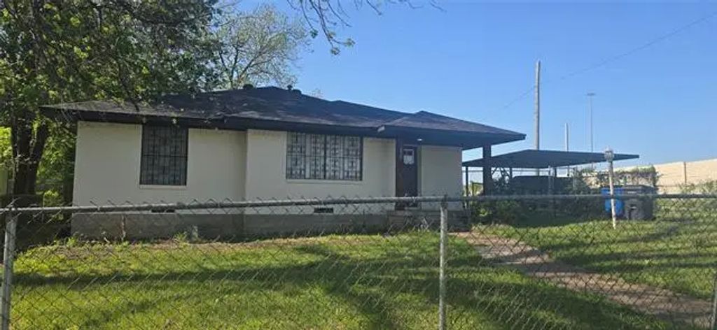 230 W Louisiana Avenue, Dallas