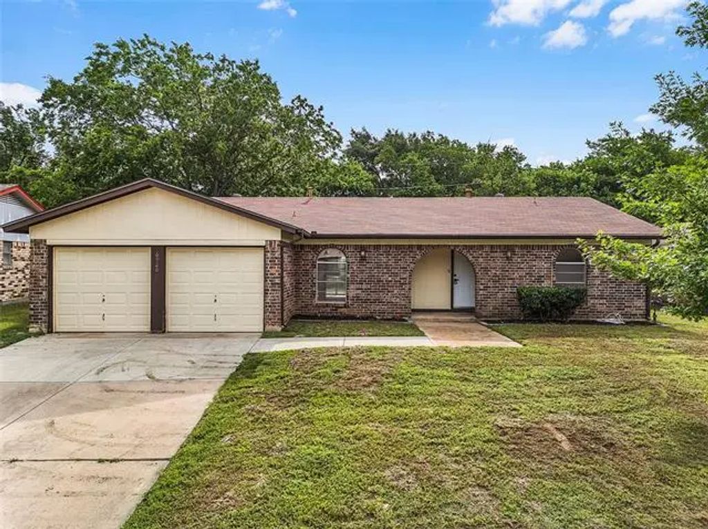 6920 Bennington Drive, Watauga