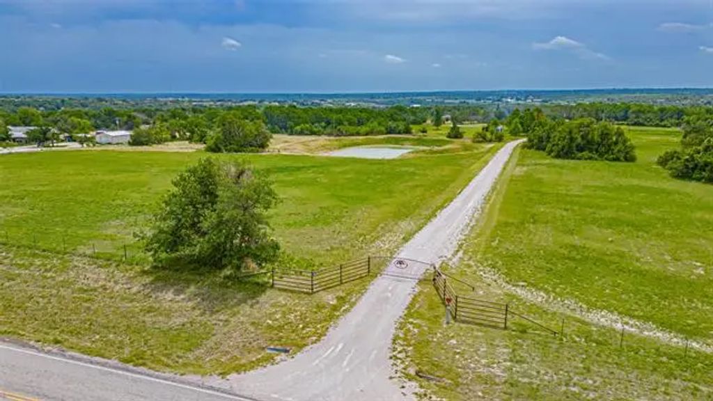1638 Diamond Oaks Road, Stephenville