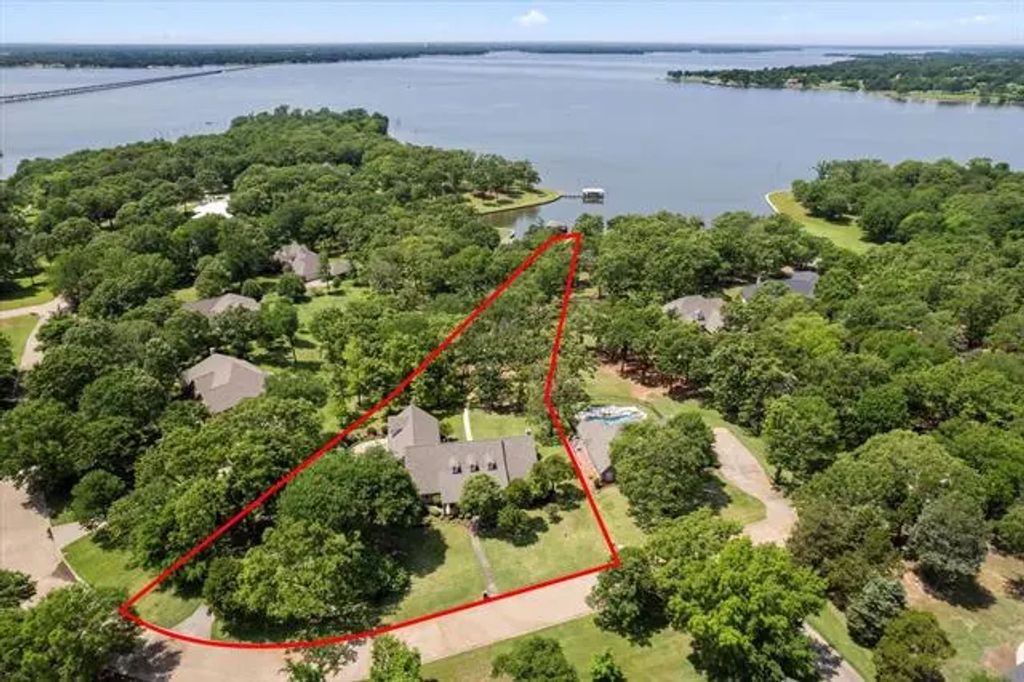 230 Private Road 5944, Yantis