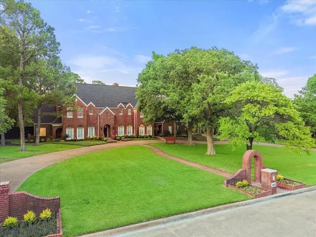 1402 Plantation Drive, Southlake