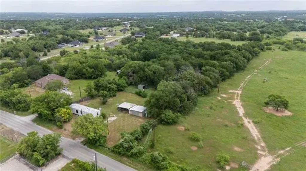 1107 Thompson Road, Weatherford