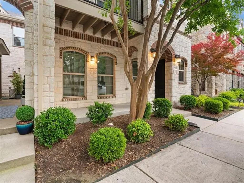 8821 Whitehead Street, McKinney