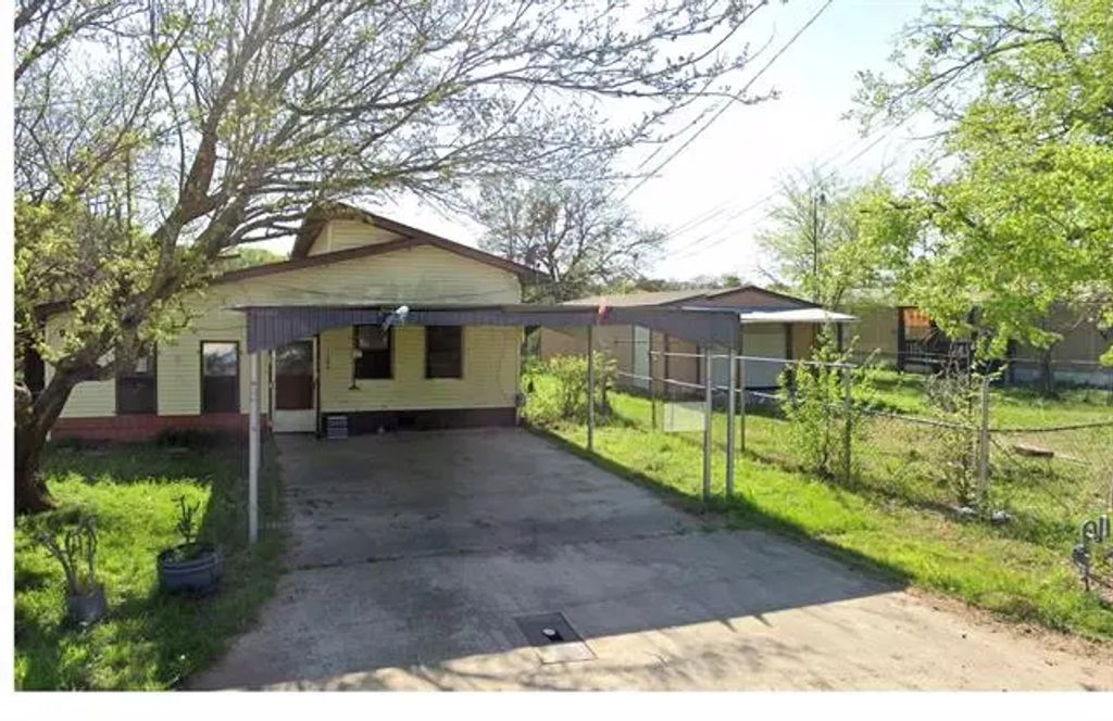 1506 Crockett Street, Bellmead