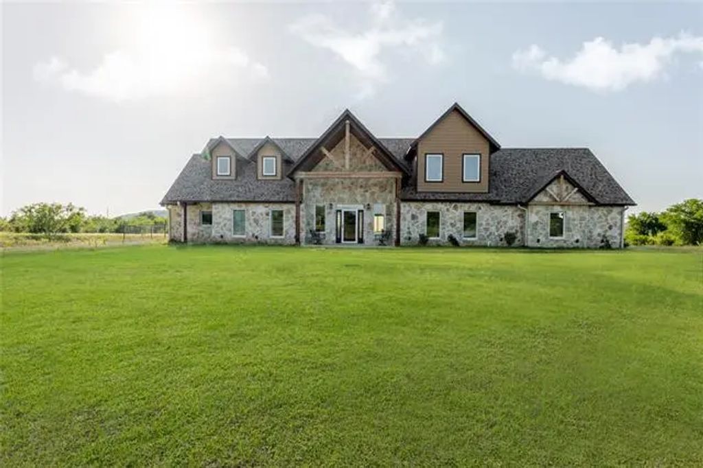 1142 Prairie Falcon Court, Possum Kingdom Lake