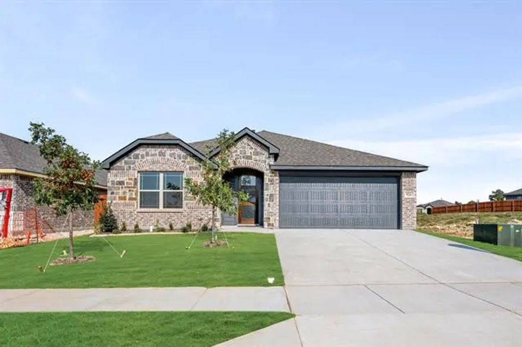 924 Creekhollow Drive, Godley