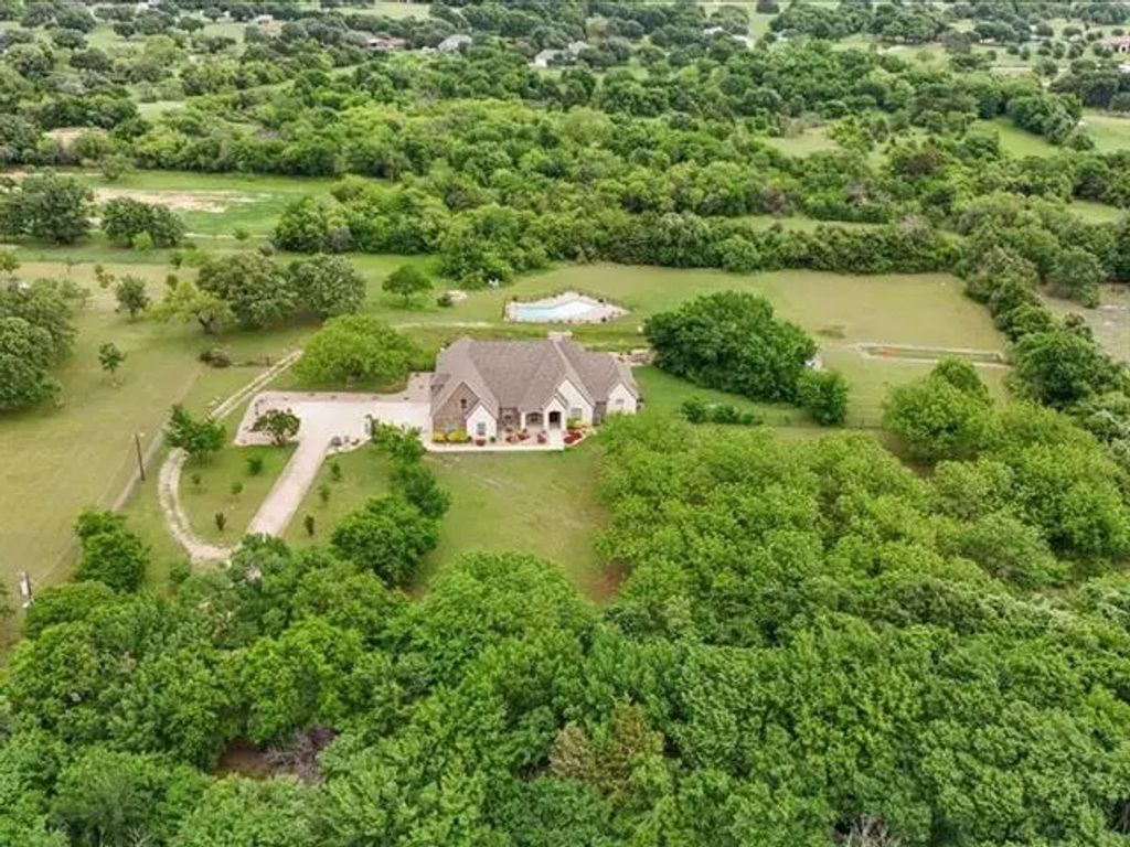 2730 Bryson Road, Mansfield