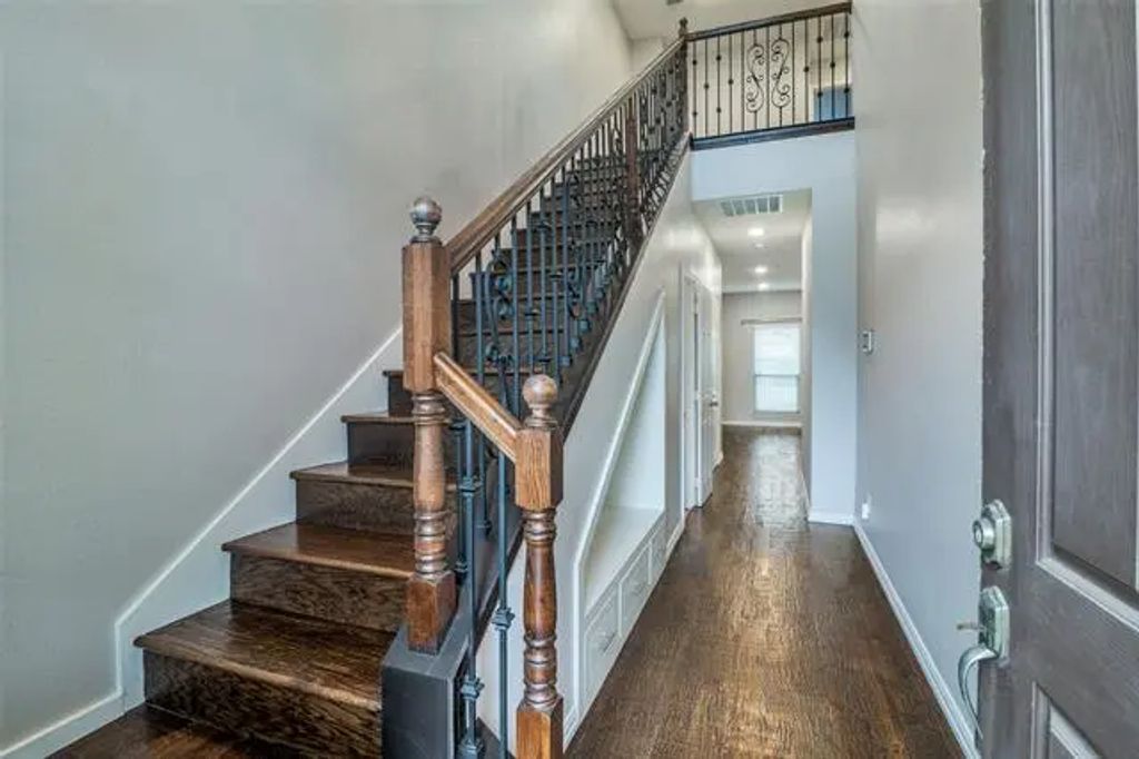 6715 Ports O Call Drive, Rowlett
