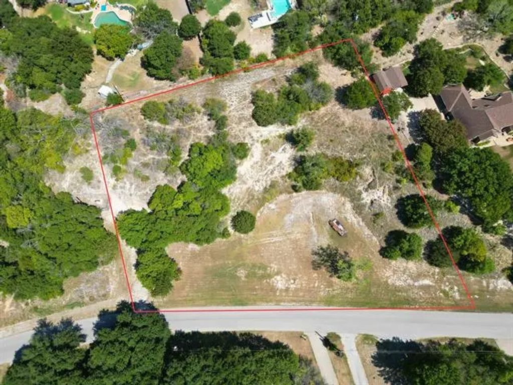 116 Coates Trail, Hudson Oaks