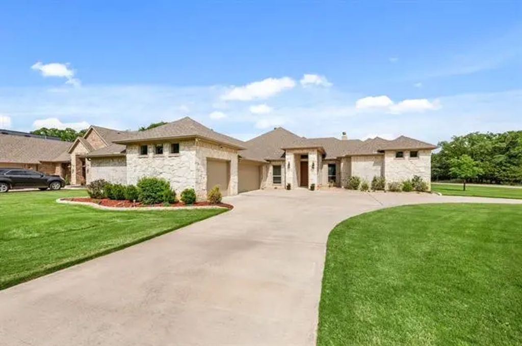 1624 Laguna W, Pelican Bay