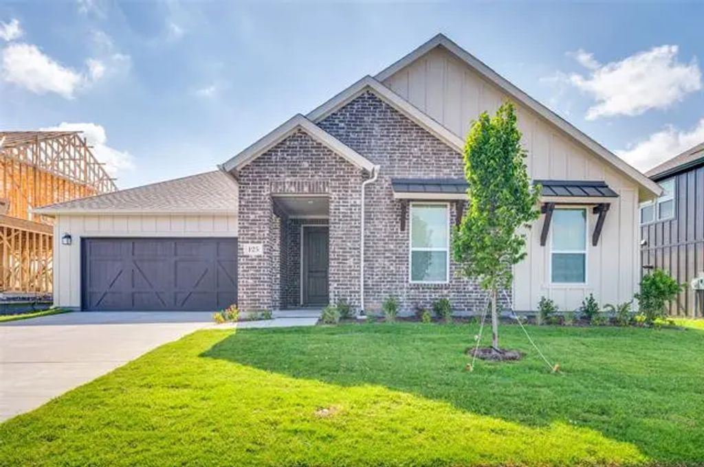 125 Gallegos Drive, Aledo