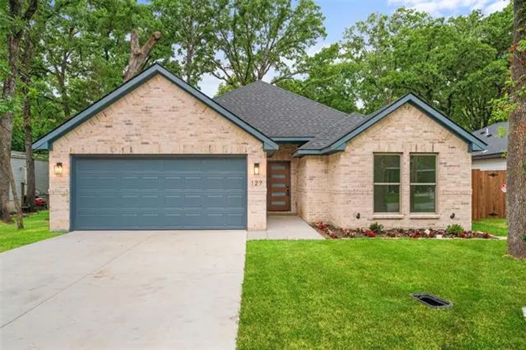 127 Chaparral Drive, Mabank