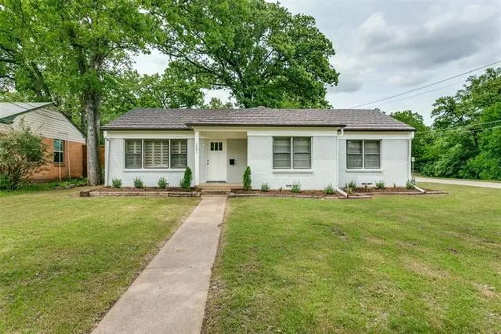 1601 W 8th Street, Irving