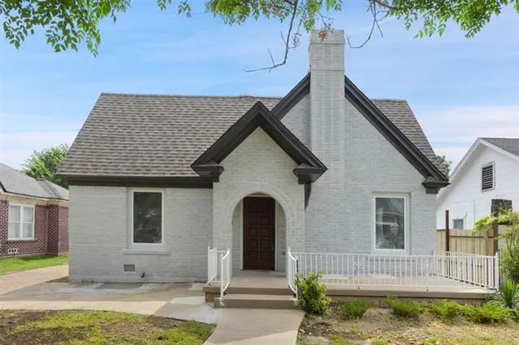 2735 S Jennings Avenue, Fort Worth
