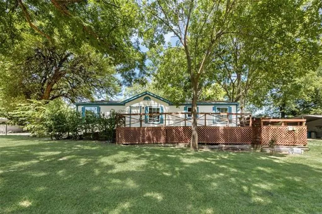 120 Bass Road, Point