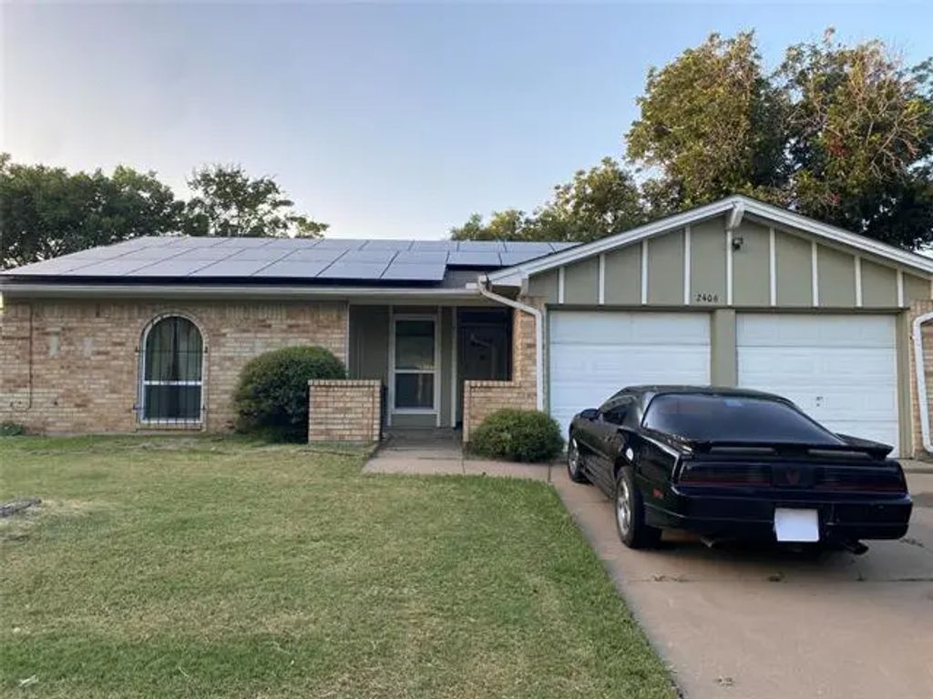 2406 Parkside Drive, Grand Prairie